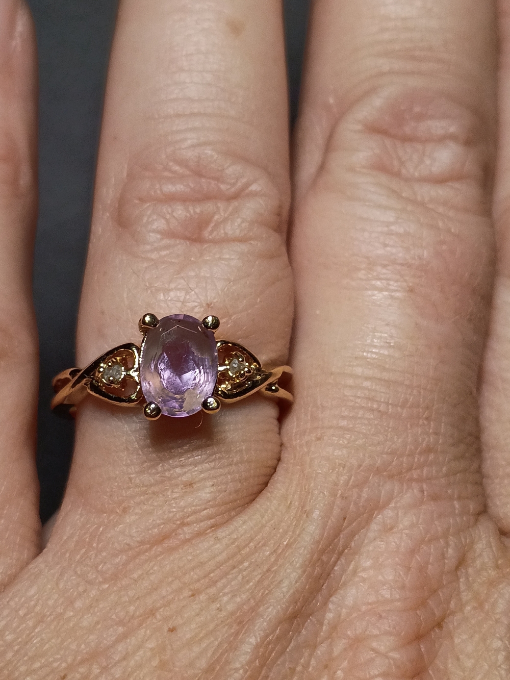 Gold Ring with Purple Stone - Women Jewelry - Picture 4 of 5